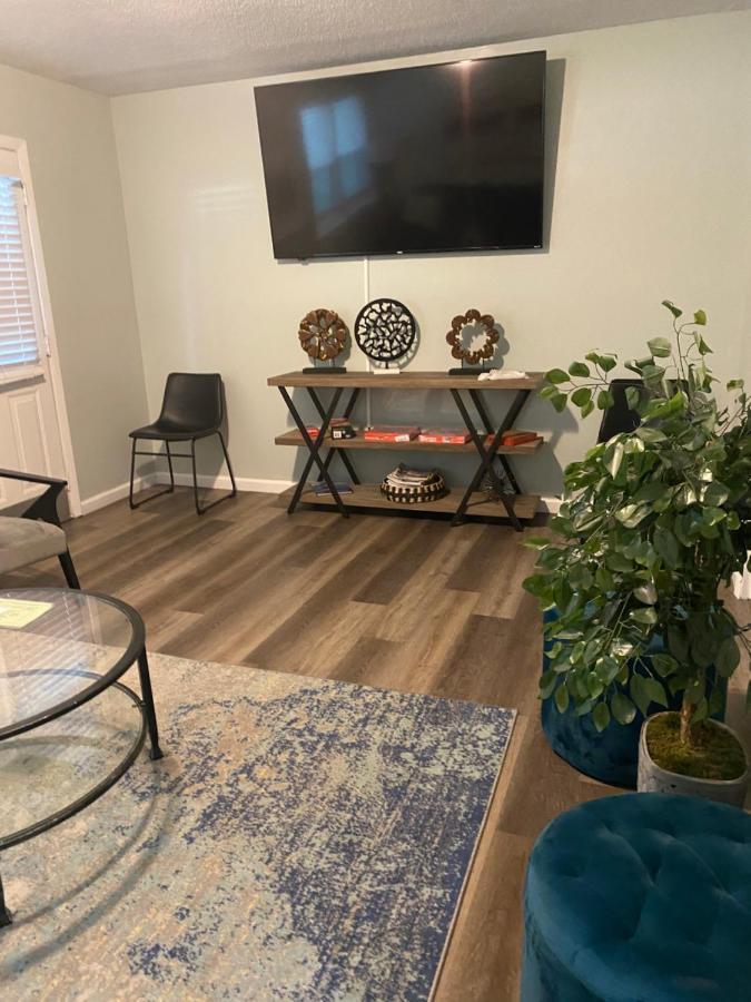 Hhi Homes- Newly Renovated Cozy Modern Pet-Friendly Villa-Ideal Location هيلتون رئيس جزيرة المظهر الخارجي الصورة