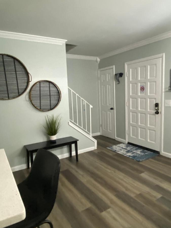 Hhi Homes- Newly Renovated Cozy Modern Pet-Friendly Villa-Ideal Location هيلتون رئيس جزيرة المظهر الخارجي الصورة