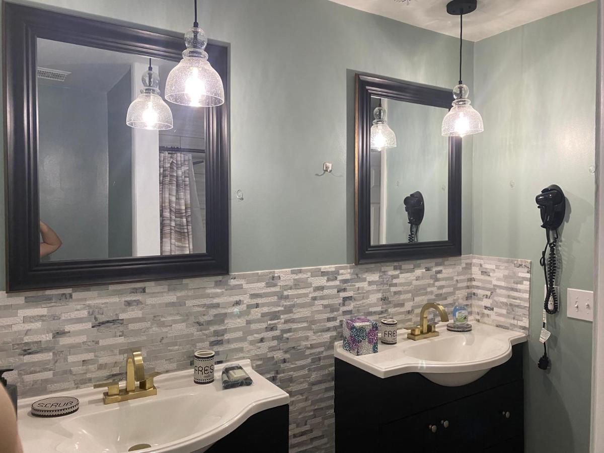 Hhi Homes- Newly Renovated Cozy Modern Pet-Friendly Villa-Ideal Location هيلتون رئيس جزيرة المظهر الخارجي الصورة