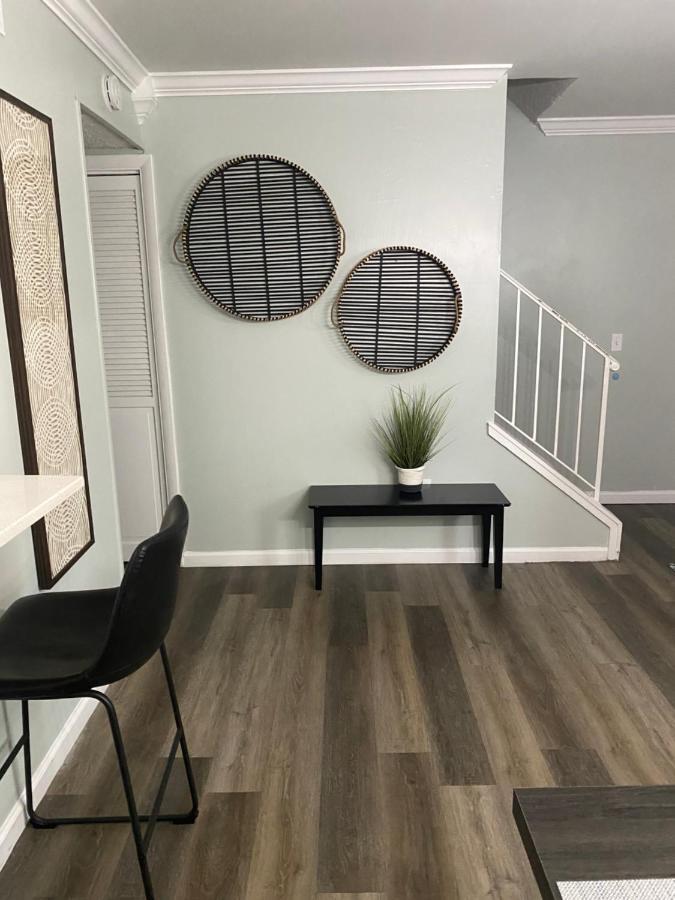 Hhi Homes- Newly Renovated Cozy Modern Pet-Friendly Villa-Ideal Location هيلتون رئيس جزيرة المظهر الخارجي الصورة