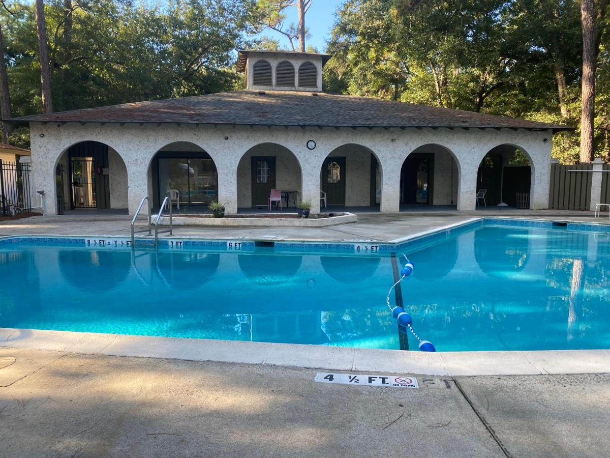 Hhi Homes- Newly Renovated Cozy Modern Pet-Friendly Villa-Ideal Location هيلتون رئيس جزيرة المظهر الخارجي الصورة