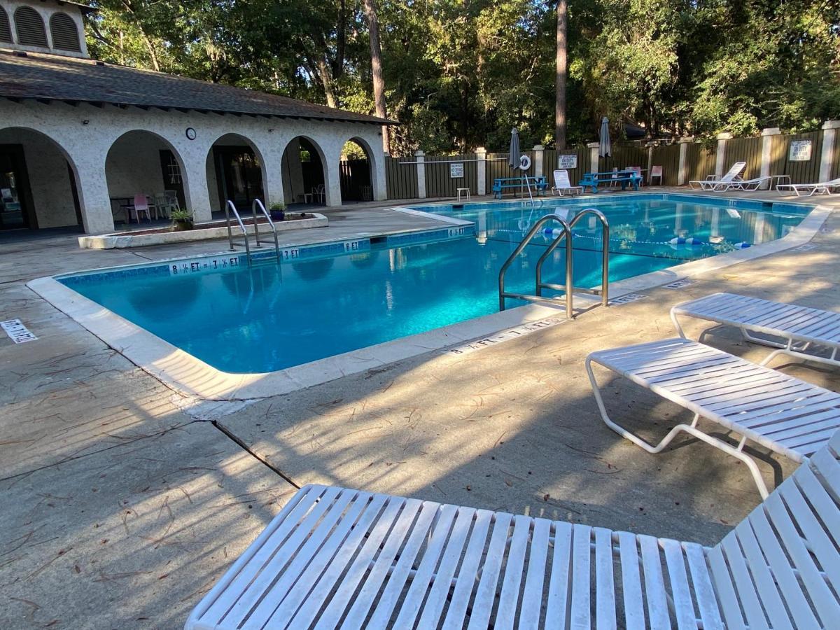 Hhi Homes- Newly Renovated Cozy Modern Pet-Friendly Villa-Ideal Location هيلتون رئيس جزيرة المظهر الخارجي الصورة