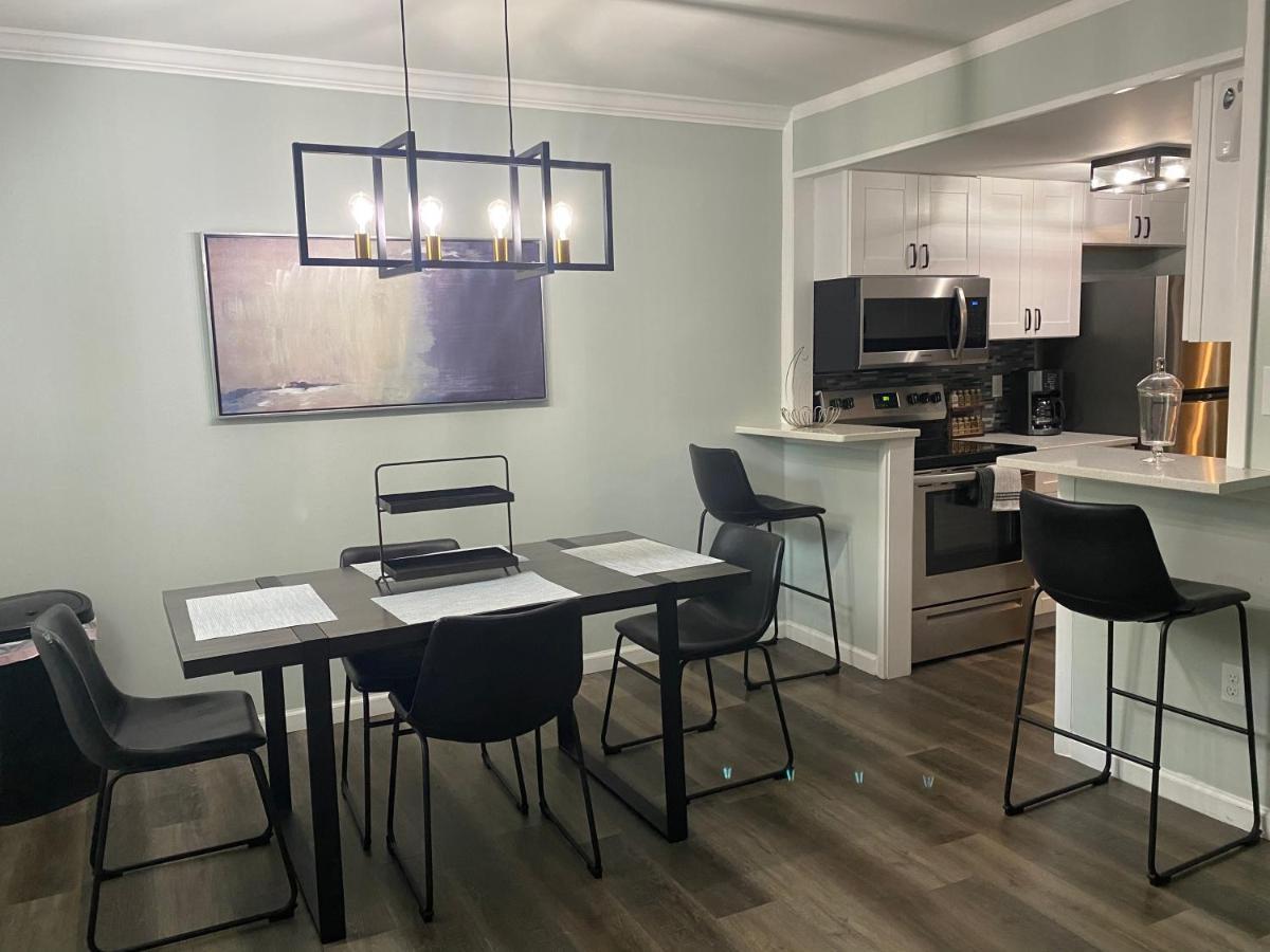 Hhi Homes- Newly Renovated Cozy Modern Pet-Friendly Villa-Ideal Location هيلتون رئيس جزيرة المظهر الخارجي الصورة