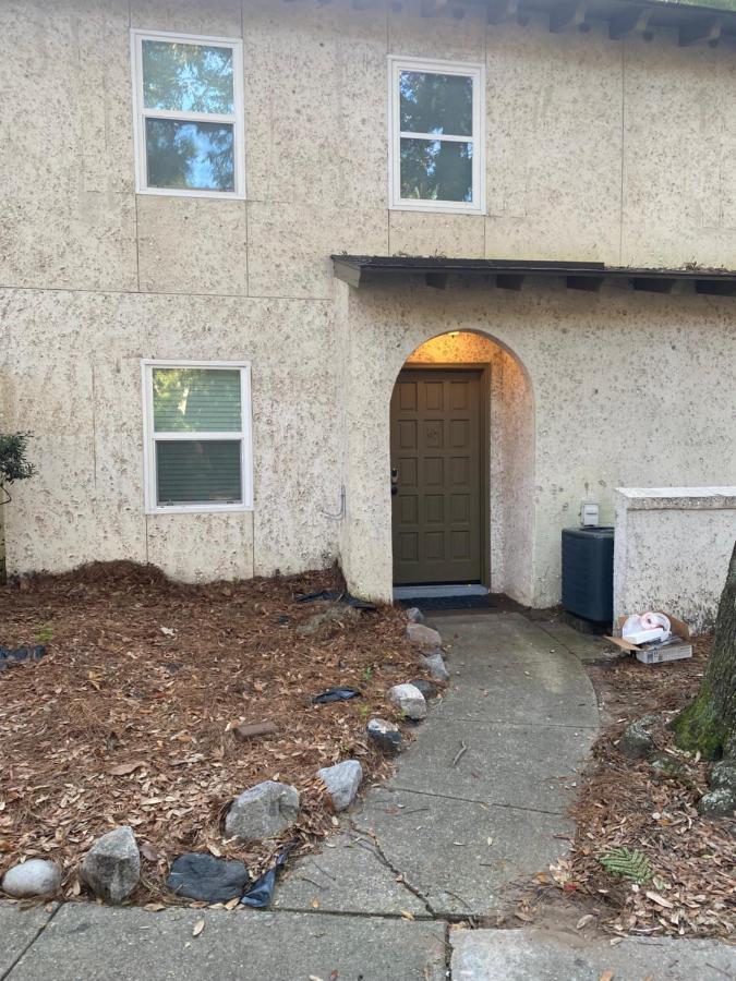 Hhi Homes- Newly Renovated Cozy Modern Pet-Friendly Villa-Ideal Location هيلتون رئيس جزيرة المظهر الخارجي الصورة