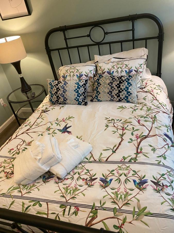 Hhi Homes- Newly Renovated Cozy Modern Pet-Friendly Villa-Ideal Location هيلتون رئيس جزيرة المظهر الخارجي الصورة