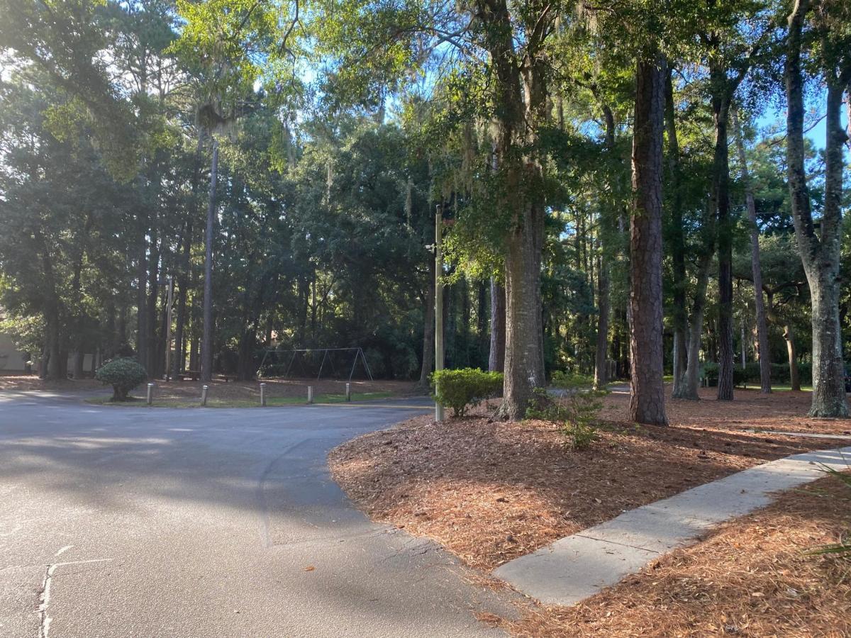 Hhi Homes- Newly Renovated Cozy Modern Pet-Friendly Villa-Ideal Location هيلتون رئيس جزيرة المظهر الخارجي الصورة